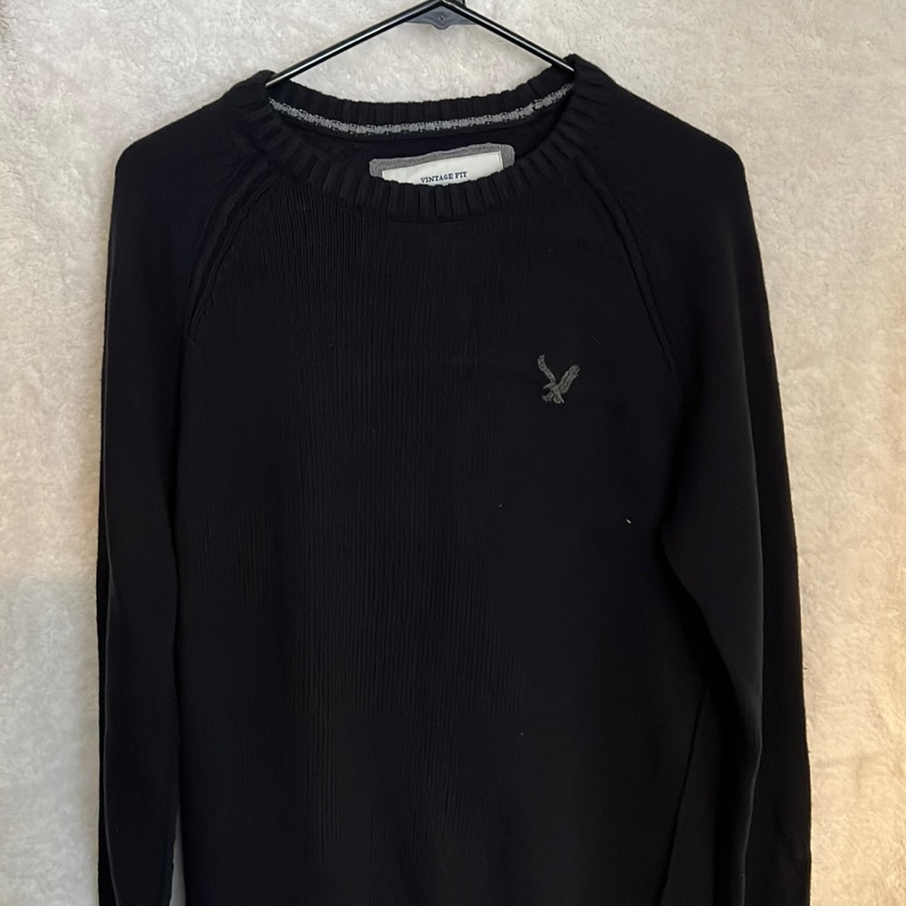 Navy crew neck sweater American Eagle.